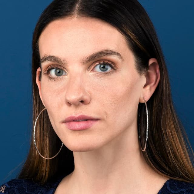 Detalle de Diamond Treats Boucles d’oreilles créoles en argent sterling 925 – effet torsadé et diamant, 15 mm