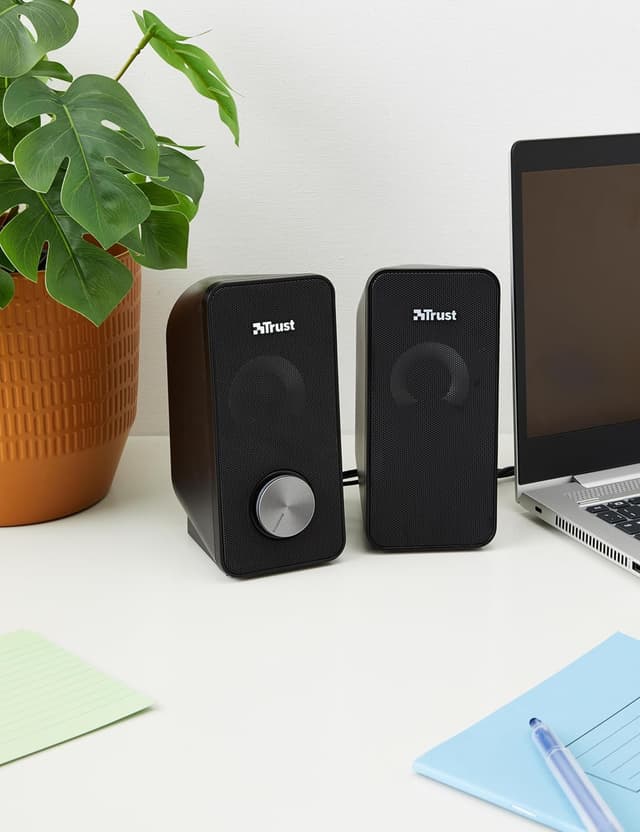 Detalle 2 de Trust 23120 Arys Altavoces Portátiles LED RGB 🎶 12 W