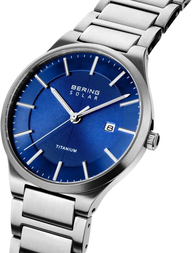 Thumbnail 4 de BERING Montre solaire 39 mm Titane