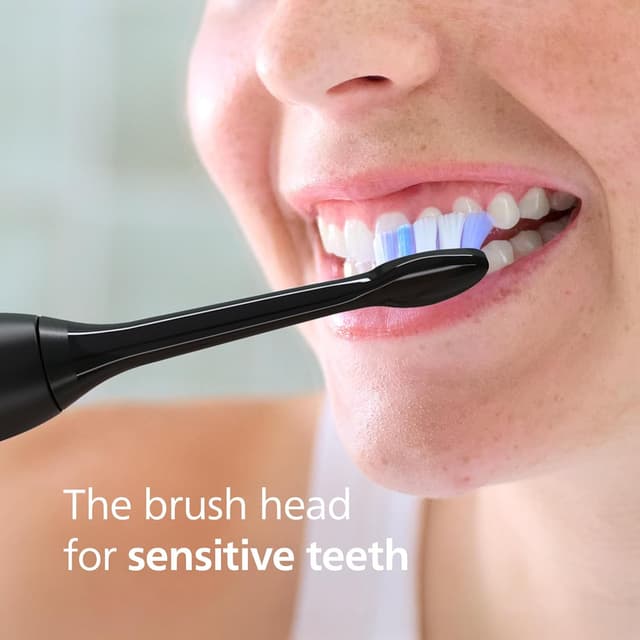 Detalle 2 de Philips Sonicare S2 Sensitive replacement toothbrush heads (HX6056/88) – Black, 6-pack