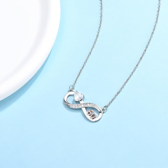 Detalle 2 de USEEDOVIA Infinity-Halskette zum 60. Geburtstag für Frauen mit Herz-Zirkonia, rosévergoldeter Anhänger