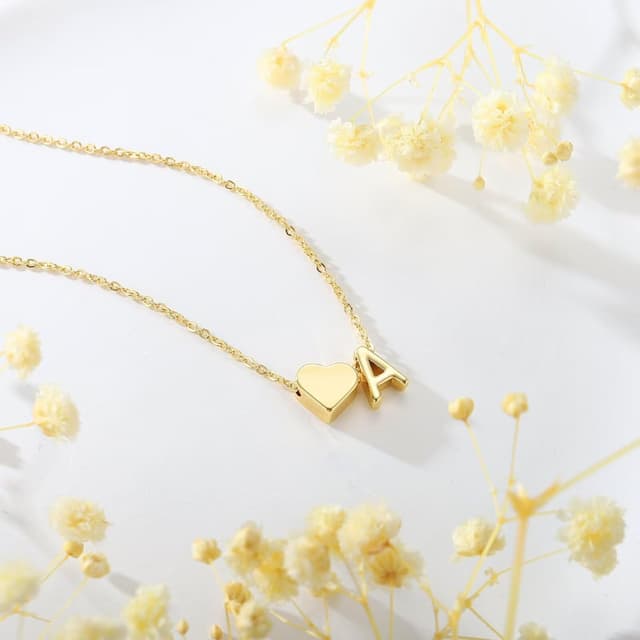 Detalle de Turandoss Ketten Herz Damen Halskette mit Herz-Zirkonia & Buchstaben, 18-Karat Gold-/Weißgold-Vergoldet, 40,6 cm