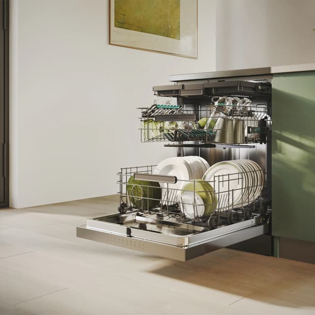 Thumbnail 5 de Candy CNF 4A4S3PSX 14 servicios