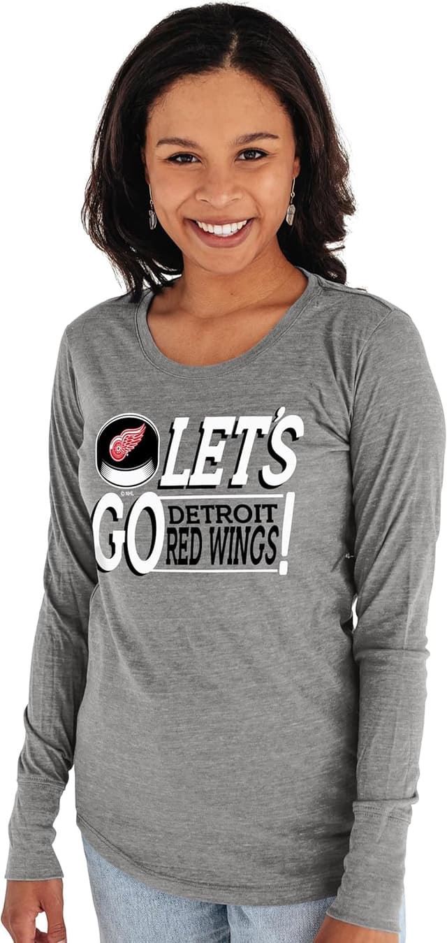 Detalle de Blue 84 NHL Women’s Officially Licensed Tri-Blend Long Sleeve T-Shirt (Gray) — Red Wings