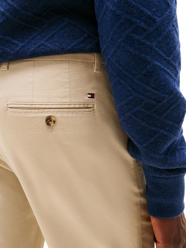 Detalle de Tommy Hilfiger Men’s Denton Printed Structure Straight Fit Chinos