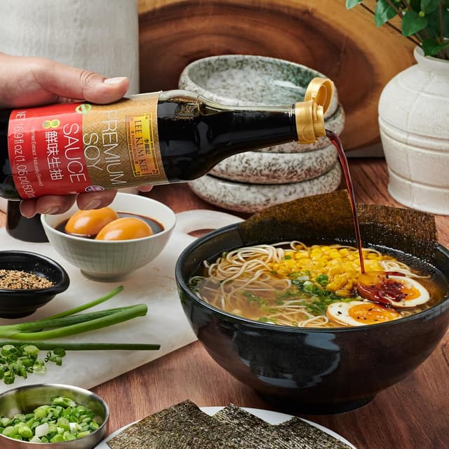 Thumbnail 3 de Lee Kum Kee Helle Sojasauce Premium 500 ml