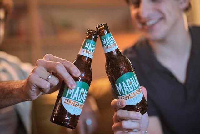 Thumbnail 5 de Magna Cerveza Lager Dorada, 24 Botellas, Sabor Intenso 🍺