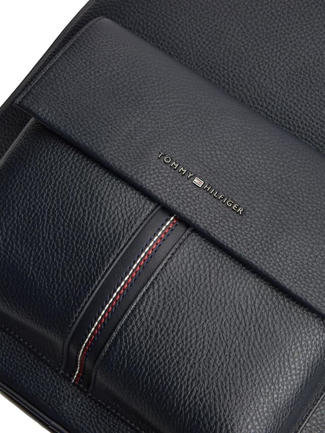 Detalle de Tommy Hilfiger TH Central Backpack AM0AM14165 — sac à dos homme taille unique