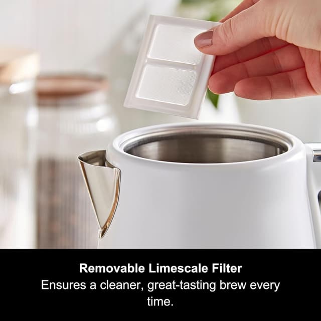 Detalle de Morphy Richards Illumination 1.7L Jug Kettle (108021) with blue light, rapid boil & anti-limescale filter