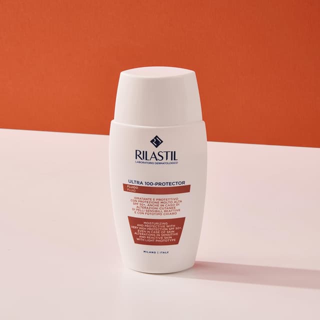 Detalle de Rilastil Fluid 100 – feuchtigkeitsspendende, schützende Emulsion mit ultraleichter Textur (50 ml)