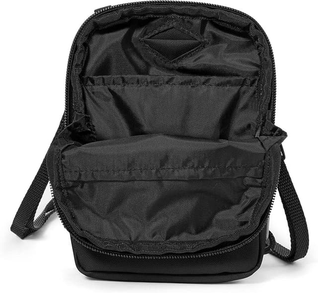 Detalle 2 de EASTPAK Buddy bolso bandolera 0,5 L negro