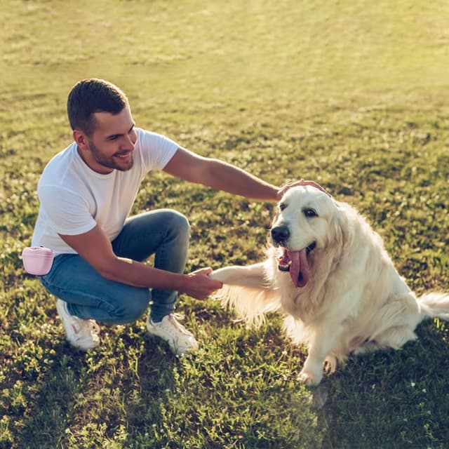 Detalle 2 de AUDWUD Silicone Dog Treat Pouch with Magnetic Clip Closure (BPA-free)