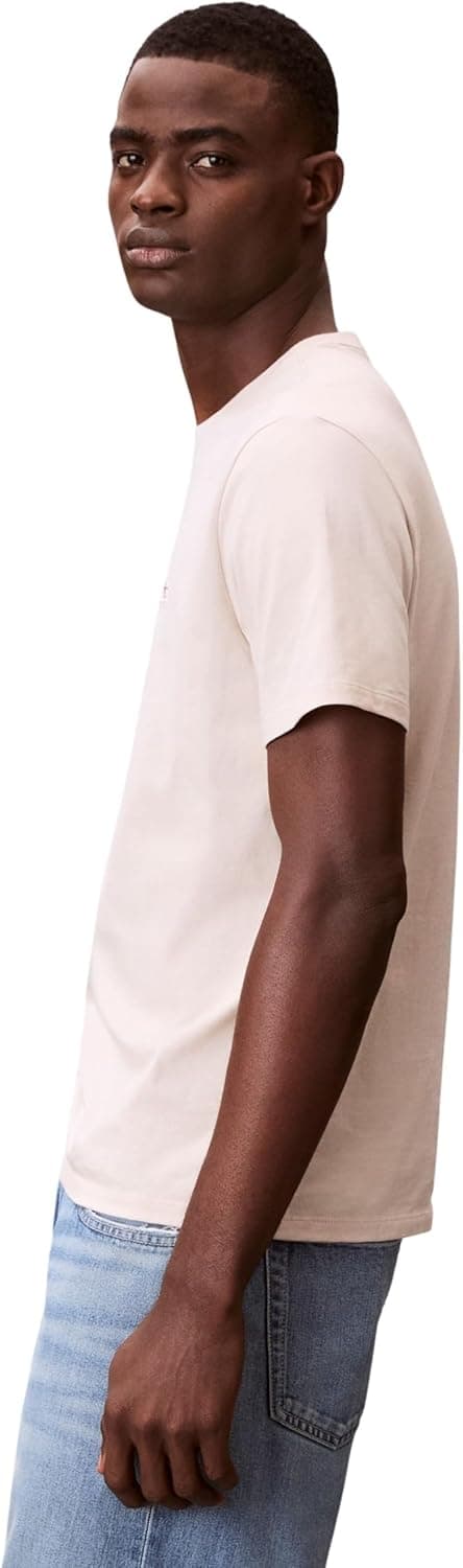 Detalle de T-shirt manches courtes homme Calvin Klein Badge en jersey de coton, coupe regular