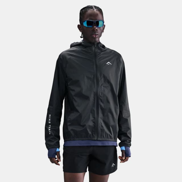 Imagen de Nike Trailwind Waterproof Jkt chaqueta cortavientos hombre en OfertitasTOP