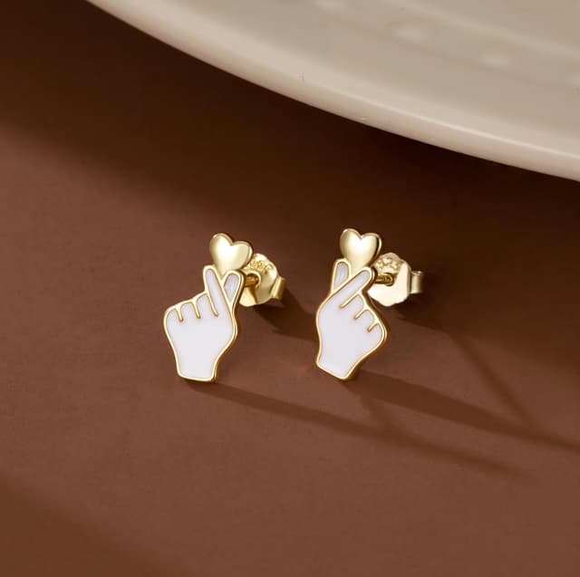 Thumbnail 5 de SLUYNZ Love Heart Stud Earrings 0.7 g