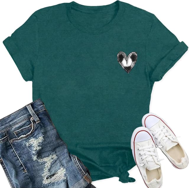 Detalle de Qskall Women’s Cute Football Heart T-Shirt — soft casual summer tee