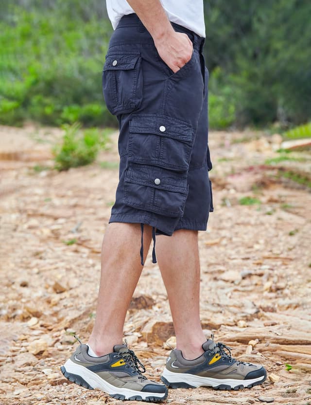 Detalle de YGREYG Men’s Cargo Shorts Long Capri (Below the Knee) with Pockets — Relaxed Fit