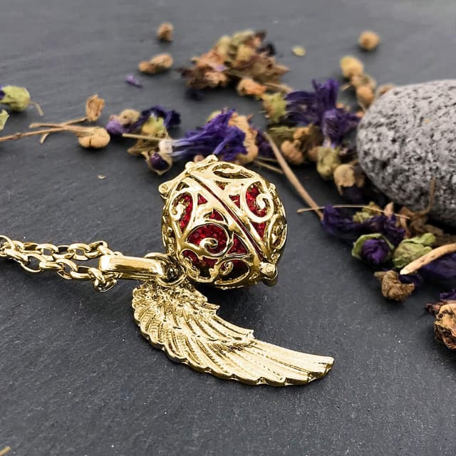 Detalle 2 de Morella collar ángel de la guarda 70 cm