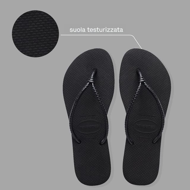Detalle de Havaianas Slim Tube da donna con cinturini annodati