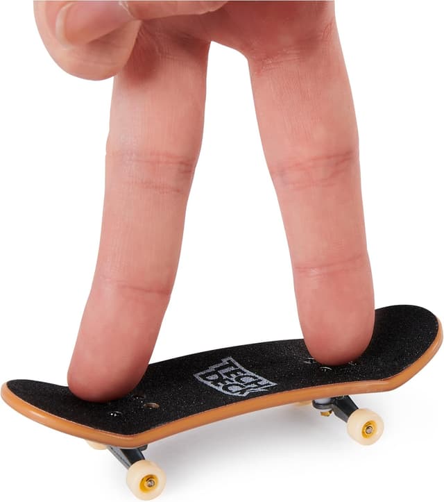 Detalle de Tech Deck DLX PRO Pack con 10 fingerboard collezionabili per skate