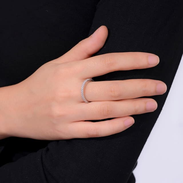 Thumbnail 3 de Amazon Essentials Rhodium Plated Pave Eternity Ring Size 💍