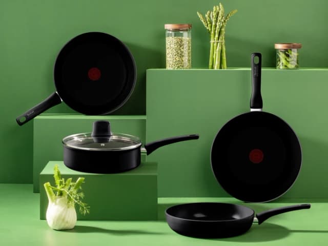 Detalle 2 de Tefal Renew Black Keramikwok 28 cm