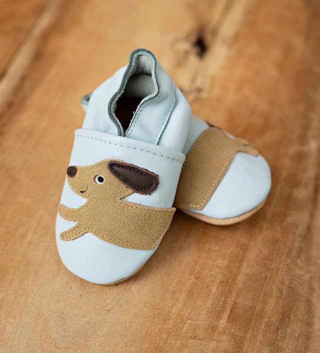 Detalle de ENGEL + PIRATEN Krabbelschuhe aus 100 % echtem Rindnappaleder – Lauflern- und Babyhausschuhe