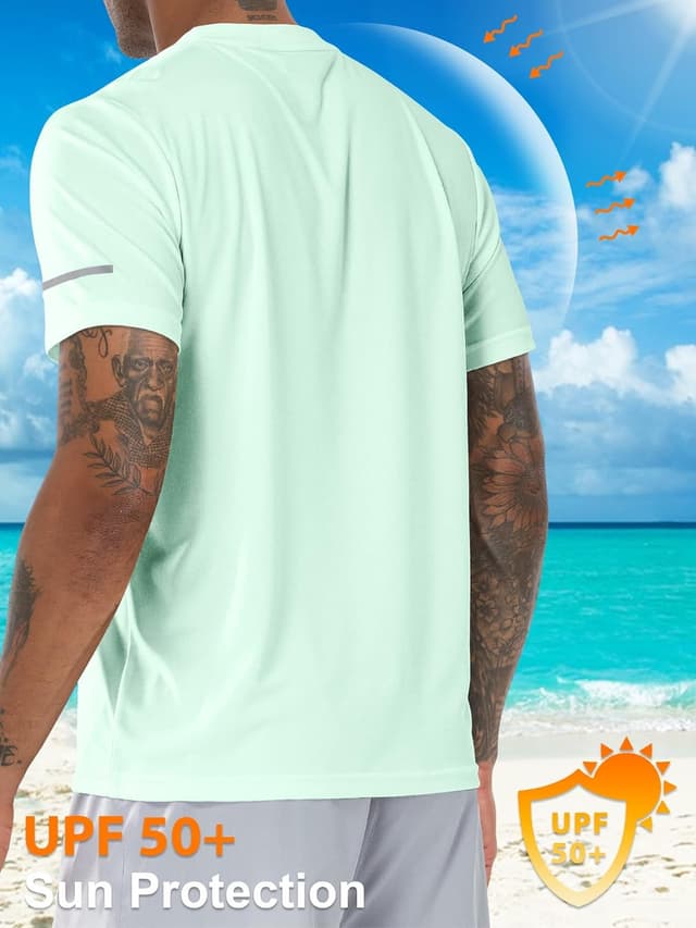 Detalle de Men’s rash guard UPF 50+ swim top