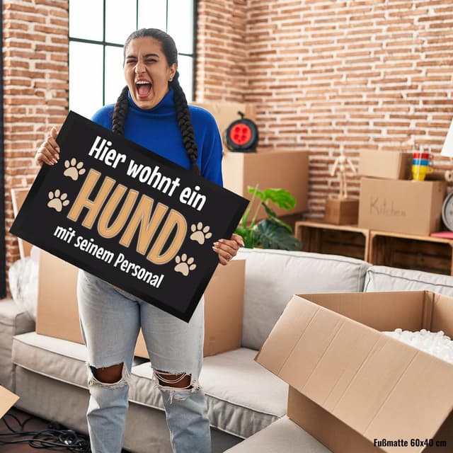 Detalle 2 de trendaffe Fußmatte Hier wohnt EIN Hund 60x40 cm