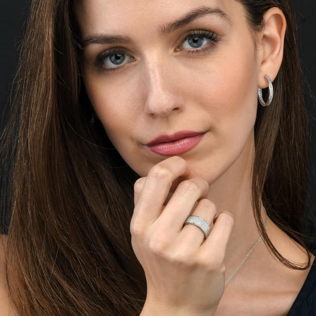 Detalle 2 de Diamond Treats anello da donna in Argento 925 con zirconi, mezza fascia con confezione regalo