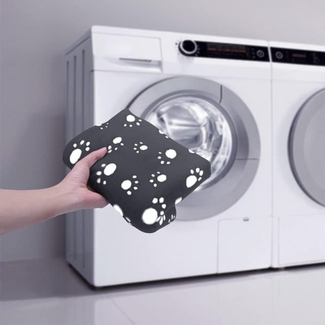 Detalle 2 de Nobleza Morbida coperta in pile per cani e gatti, confezione da 6 pezzi (nero, 75 × 75 cm)