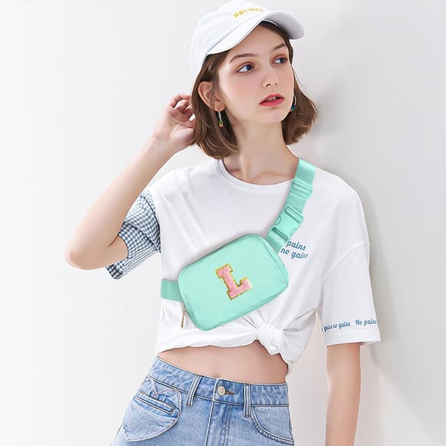 Detalle 2 de Gitus Initial Patch Belt Bag Fanny Pack (Mint Green-L)