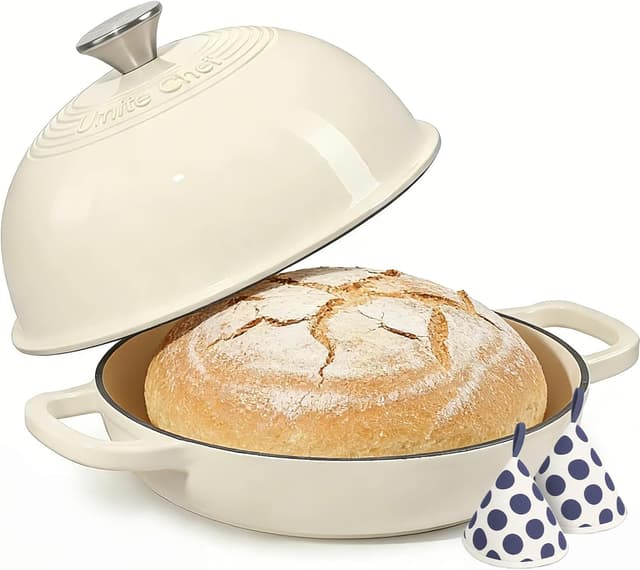 Detalle de Enameled Round Cast Iron Bread Oven (6 Qt) – Dutch Oven Bread Pot with Dome Lid & Cotton Potholders, Cream White