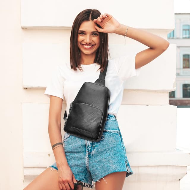 Detalle de S-ZONE leather sling bag, crossbody 13.0 in