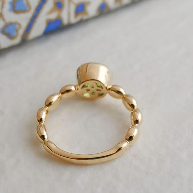 Detalle 2 de Peridot 7-mm Edelstein Bubble Ring aus vergoldetem Sterling Silber (US Size 9, Durchmesser 19)