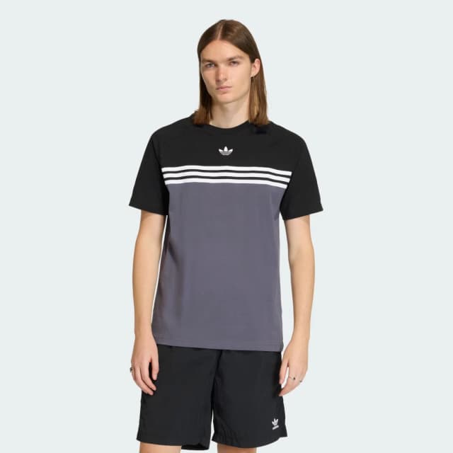 Detalle de Adidas Camiseta Chest Stripes Gris