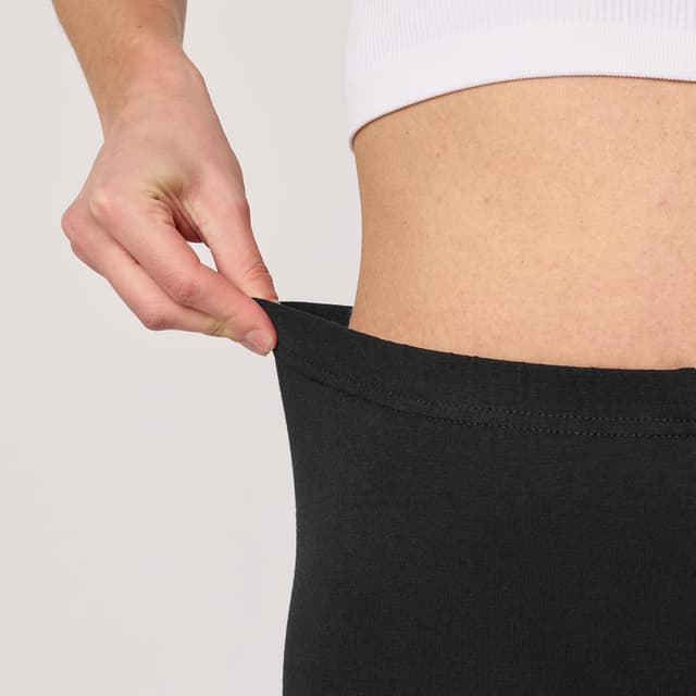 Detalle 2 de Merry Style Leggings corti da donna in cotone con elastan MS10-200