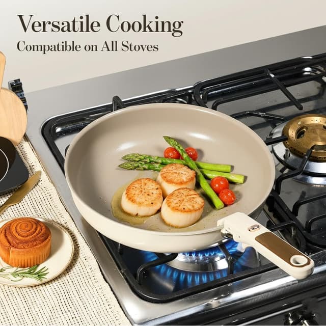 Detalle de CAROTE 4-Piece Ceramic Nonstick Frying Pan Set with Detachable Handle (8”, 10”, 12”)
