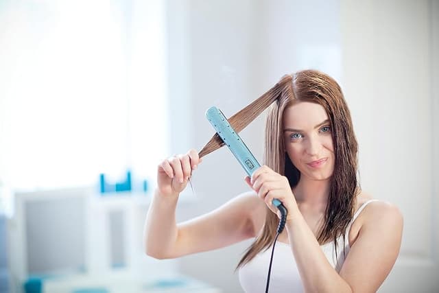 Thumbnail 3 de Remington Wet2Straight 2 en 1: plancha y secador de cabello đââ