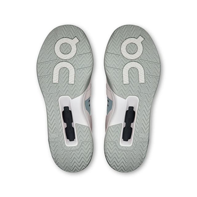 Detalle 2 de On THE ROGER Clubhouse Pro: zapatillas de tenis de hombre polivalentes para dentro y fuera de la pista