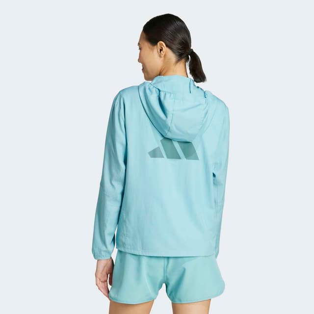 Detalle 2 de adidas Run It chaqueta cortavientos de mujer con capucha ajustable AEROREADY