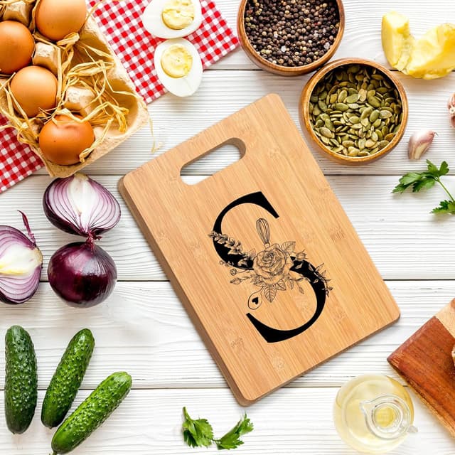 Detalle de Wzczf graviertes Bambus-Schneidebrett als Einzugsgeschenk für Frauen (S) – personalisiertes Küchen-Geschenk mit Monogramm