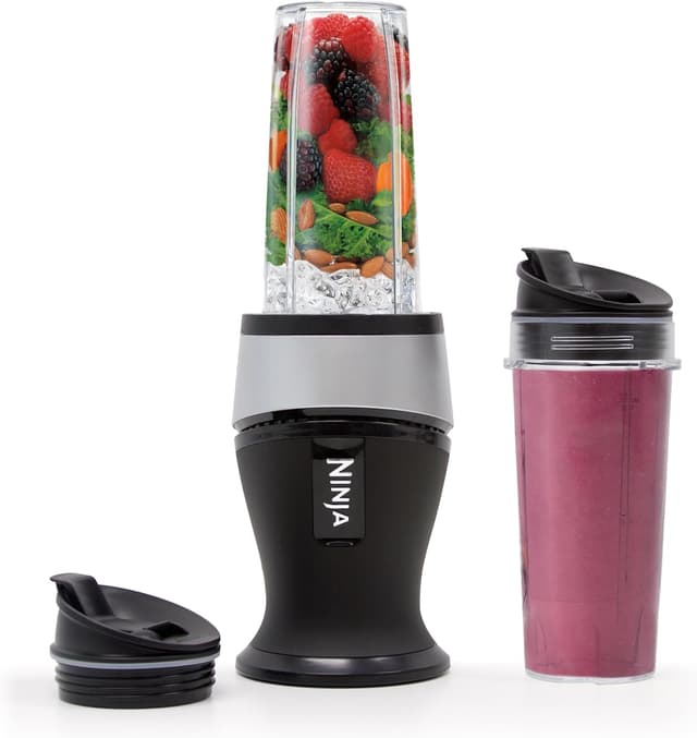 Detalle de Ninja QB3001SS 700-Watt Personal Blender with 16-oz Cups and Spout Lids