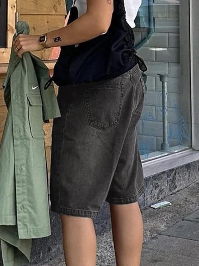 Detalle 2 de Women’s denim jorts with baggy fit