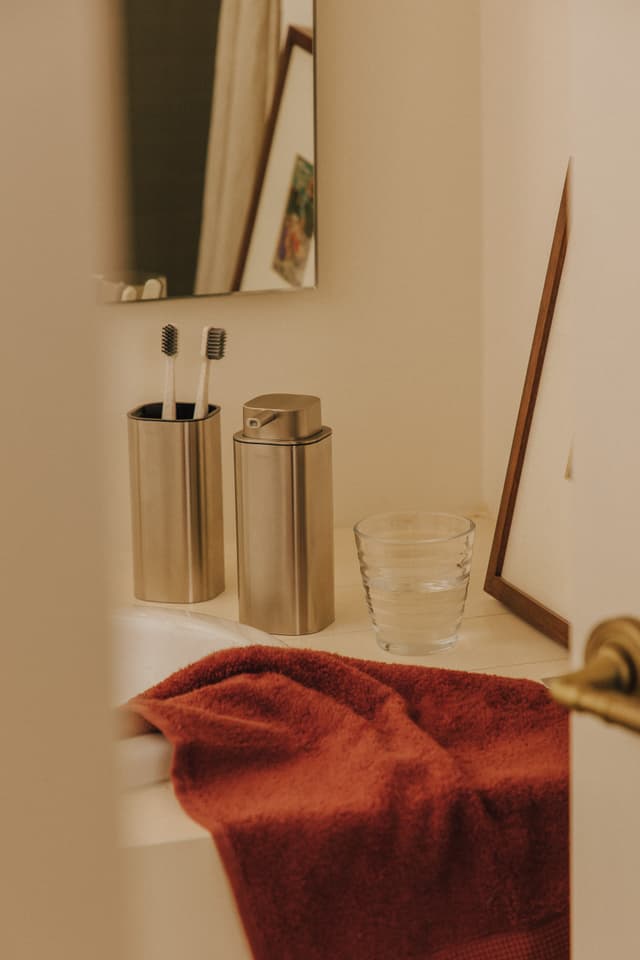 Detalle 2 de Cosmic Dosificador de encimera Nea 1 unidad