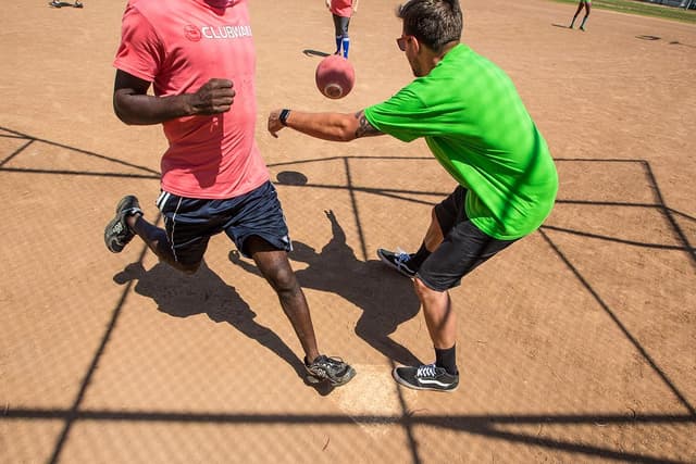 Thumbnail 6 de WAKA Official Kickball - Adult 10