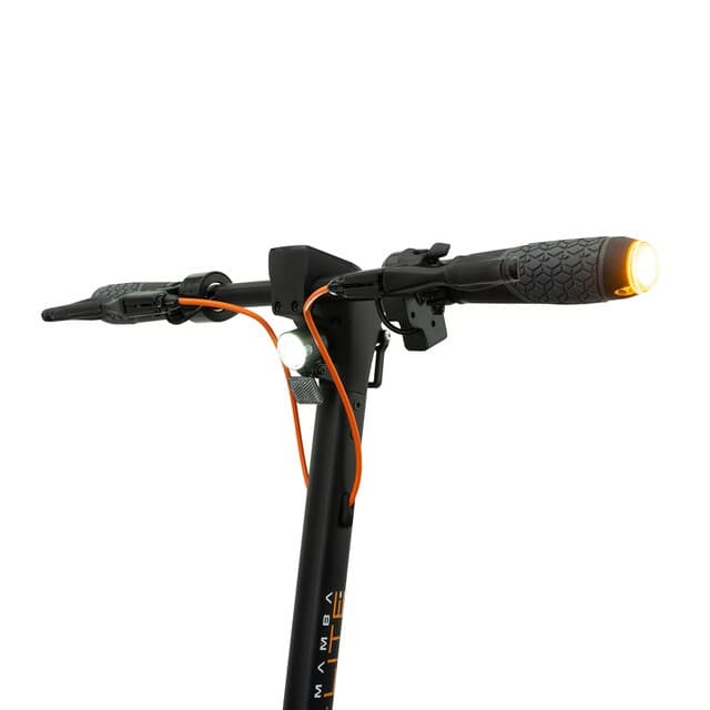 Detalle 2 de Olsson and Brothers Mamba Lite 🛴 Patinete eléctrico ligero