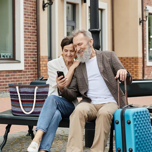 Detalle de FAVORTALK Women’s Canvas Beach Bag with Zip, Striped Tote & Pockets (45x31x14cm)