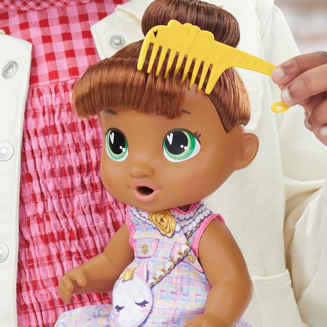 Detalle 2 de Baby Alive Bubbly Tea Party Sophia Sparkle Doll (11-Inch) with Teapot Accessories