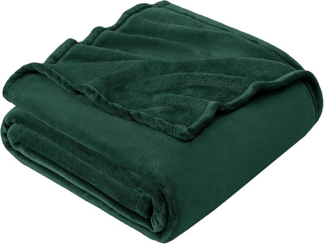 Detalle de EHEYCIGA Dark Green Fleece Blanket Throw (150x200cm) – Fluffy Microfibre Polyester for Sofa, Bed & Armchairs